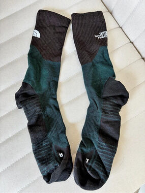 The North Face Ombre Logo / Hiking Crew Socks Large